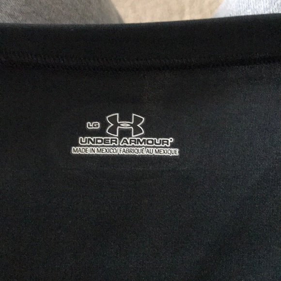 Under Armor Tank - Picture 2 of 3